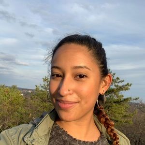 Meet your Posher, Raquel